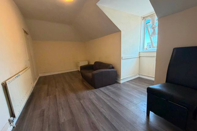 297a Romford Road, London photo 3