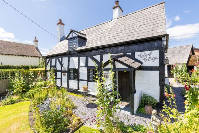 3-bed house on Cobweb Cottage Chester Road, Malpas, £450,000