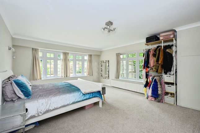 22, Uplands Road, Kenley photo 4