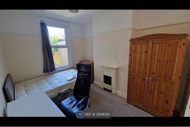 Springfield Avenue, Horfield, Bristol photo 3