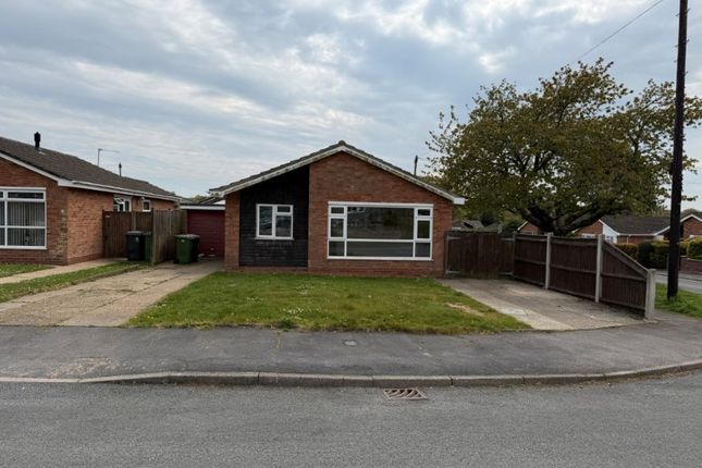 2-bed house on 2 Coldham Close, Ormesby, Great Yarmouth, £150,000
