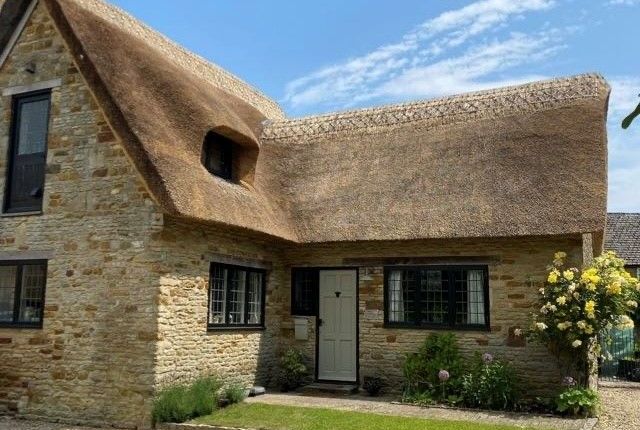 Thumbnail Cottage to rent in Main Street, Duns Tew, Bicester