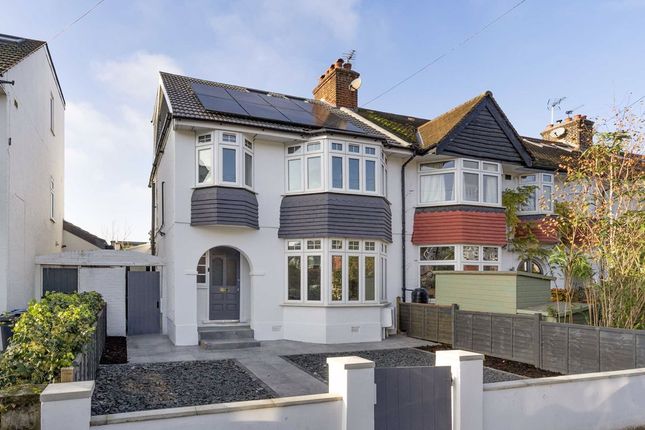 Property for sale in Brooklands Avenue, London