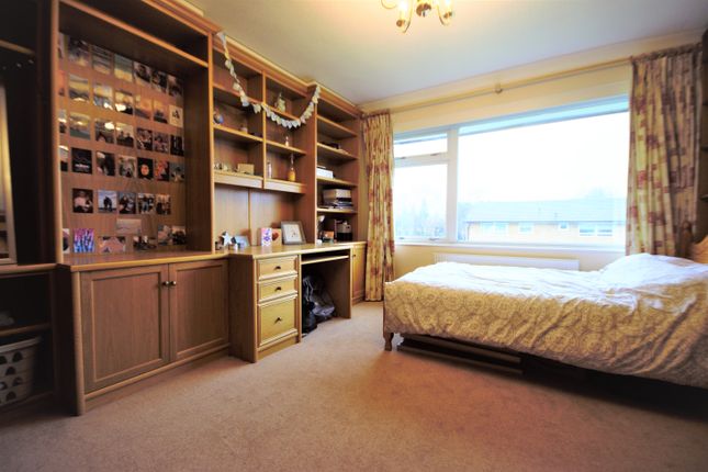 53 The Shimmings, Boxgrove Road, Guildford photo 5