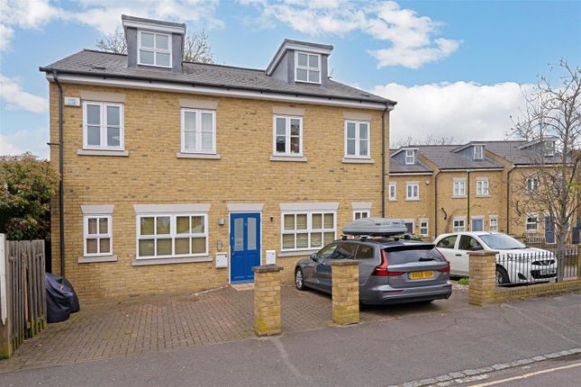 Thumbnail Flat for sale in Upper Grotto Road, Twickenham