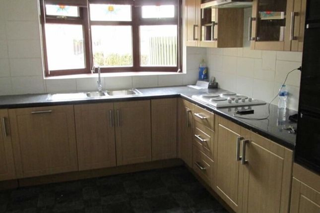 End terrace house for sale in 10 Fairlawn Close, Willenhall