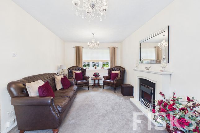 49, Hellendoorn Road, Canvey Island photo 4