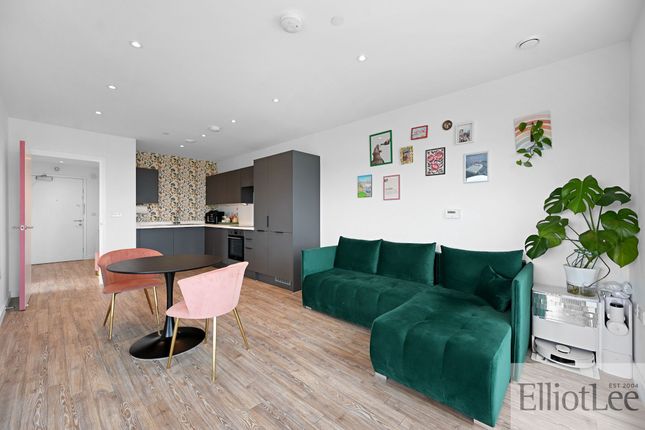 Flat 82, Culvert West House Masons Avenue, Harrow photo 4