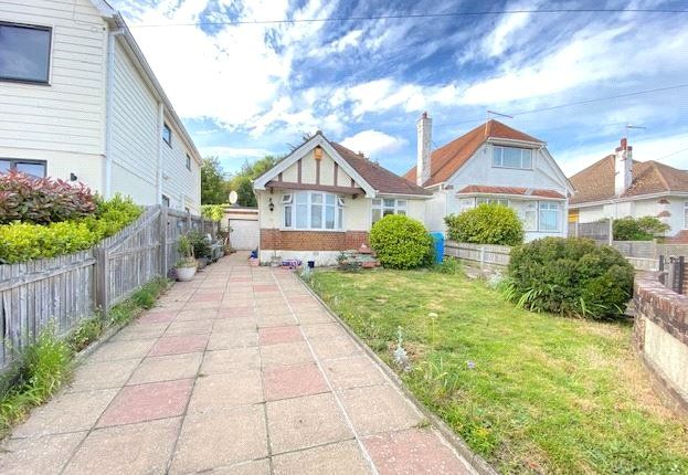 Thumbnail Bungalow for sale in Whitecliff Crescent, Whitecliff, Poole, Dorset