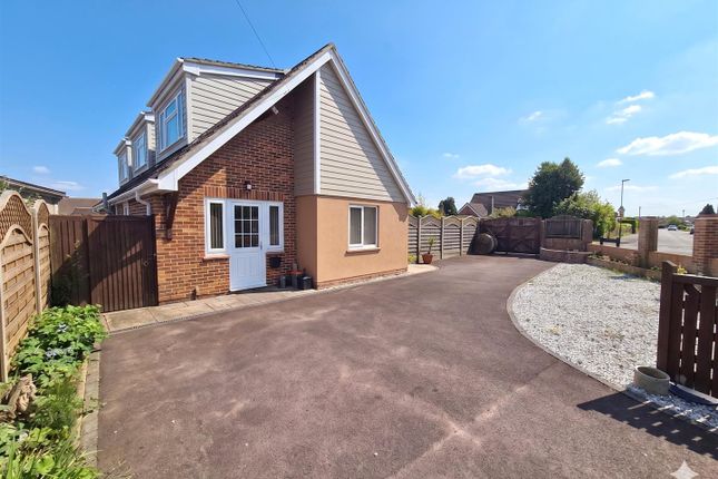 39, Hunts Pond Road, Southampton photo 2