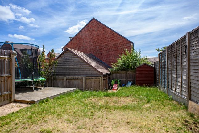 10, Forrest Shaw, Swanscombe photo 4