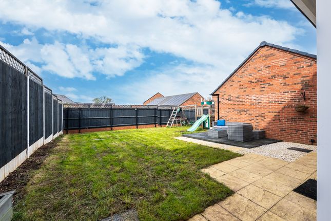 Detached house to rent in Jakeman Way, Warwick