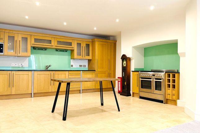 5 Ambassador Court, The Mount, York photo 4