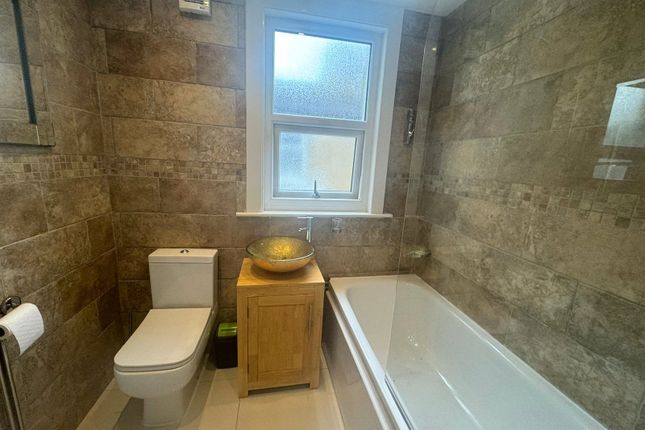 Thumbnail Property to rent in Bradgate Road, Catford, London