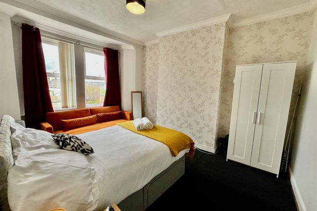 Flat for sale in Brighton Road, Bensham, Gateshead