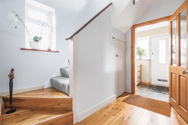 33, New Road, Radlett photo 3