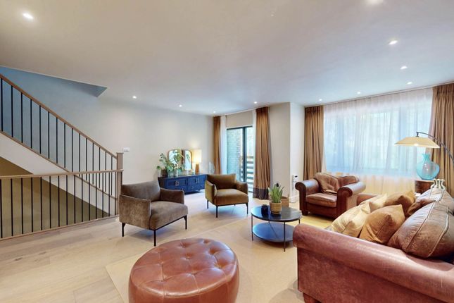 10, North Grove, London photo 2
