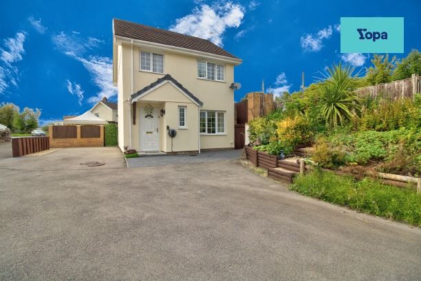 Thumbnail Detached house for sale in Orchard Grove, Rhigos, Aberdare
