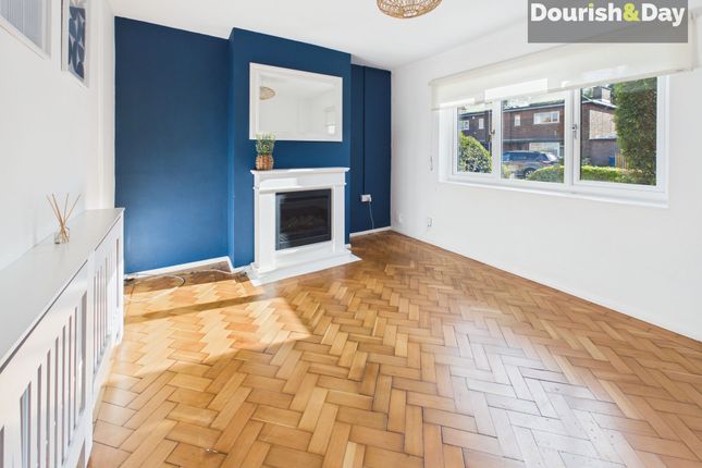 14 Churchill Road, Stone photo 2