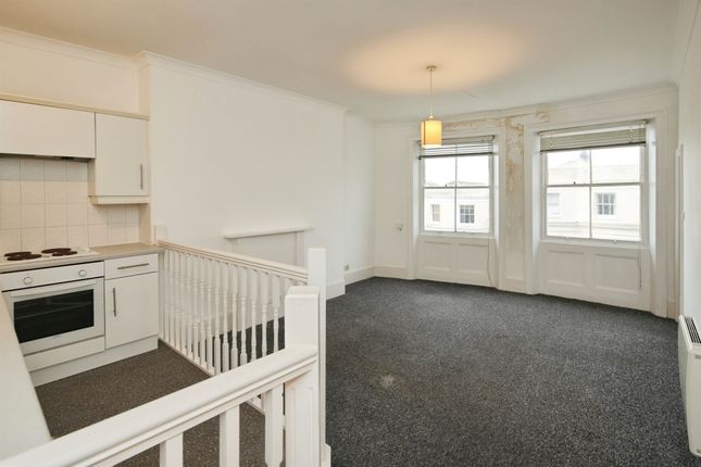 Flat 14, 106, Lansdowne Place, Hove photo 3