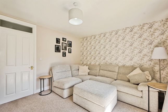 9, Madison Court, West Street, Crewkerne photo 3