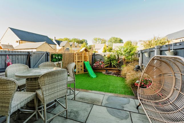 16 Valetta Way, Moreton-In-Marsh photo 4