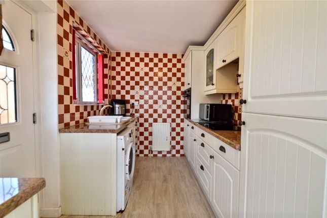7, High Ridge Avenue, Leeds photo 2