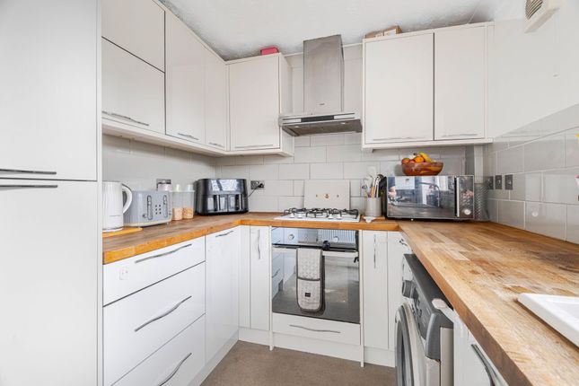 26 Valley Way, Fakenham photo 4