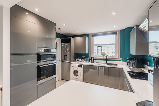 5, Law Road, Dunfermline photo 2