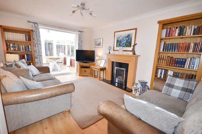 7, Rudyard Close, Stone photo 2