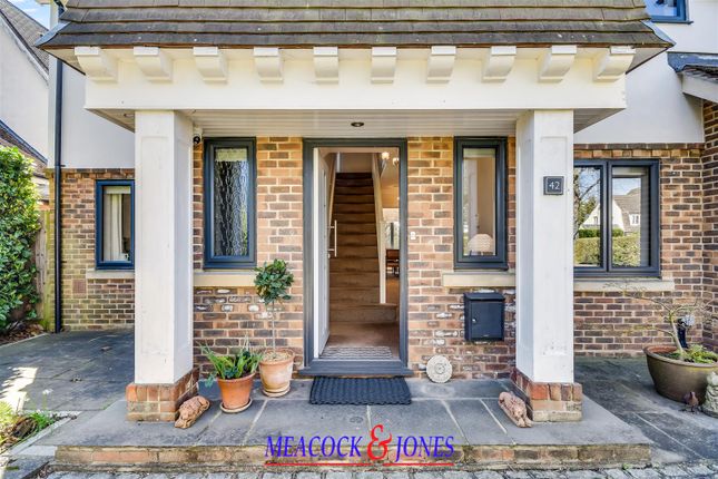 42, Park Avenue, Brentwood photo 4