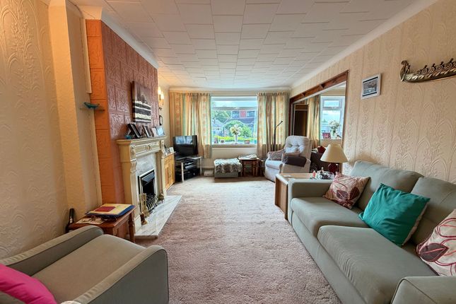 5 Astley Close, Warrington photo 3