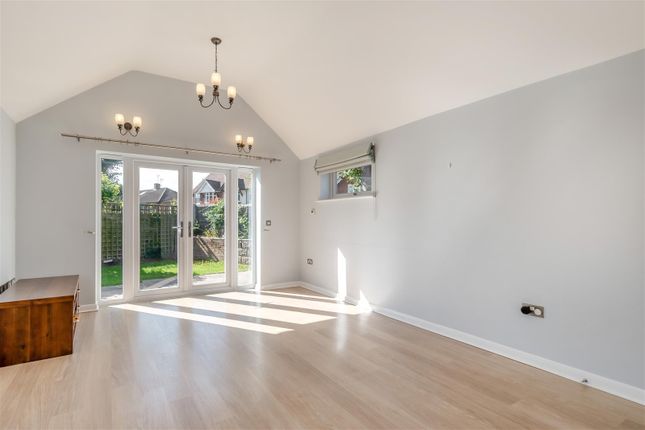 1C, Marion Crescent, Maidstone photo 3