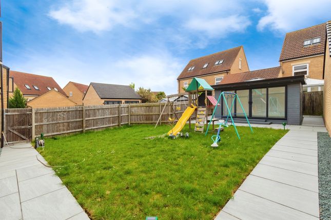 5, Rains Road, Milton Keynes photo 4