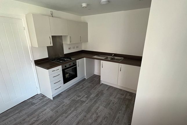 Flat for sale in Waxwing Walk, Chichester