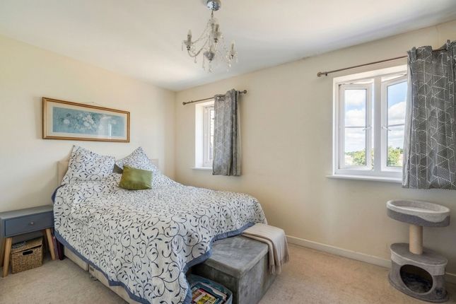 6 Alpine Close, Epsom photo 3