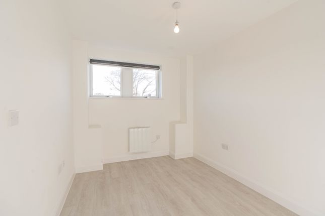 Apartment 2, Clock Tower, 2-4 High Street, Kidlington photo 4
