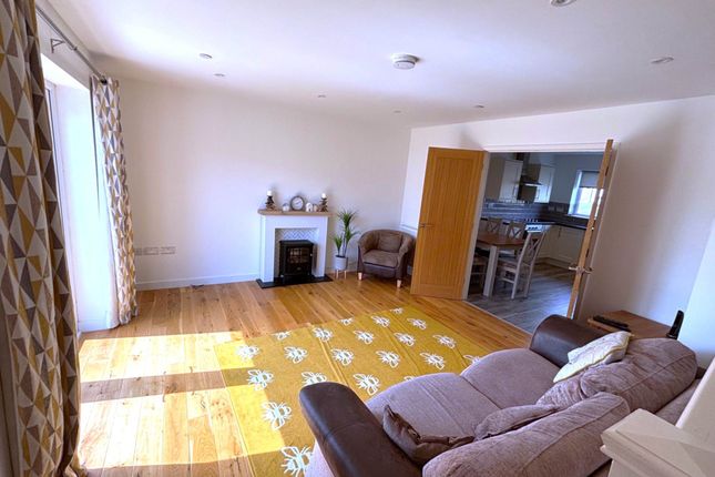 28, Cae`r Pandy, Aberystwyth photo 2