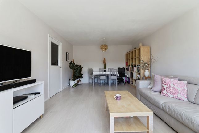 28, Radbourne Crescent, Walthamstow photo 4