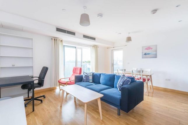 2-bed flat on 6 River Heights, London, £499,999