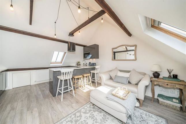 Flat 4, The Old Library, 45A, High Street, Kingston Upon Thames photo 4