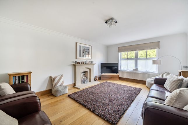 46, Attwood Drive, Reading photo 3