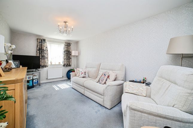 24, Phoenix Rise, Mansfield photo 3