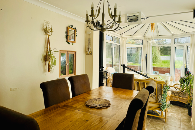 27, Ashleigh Road, Barnstaple photo 3