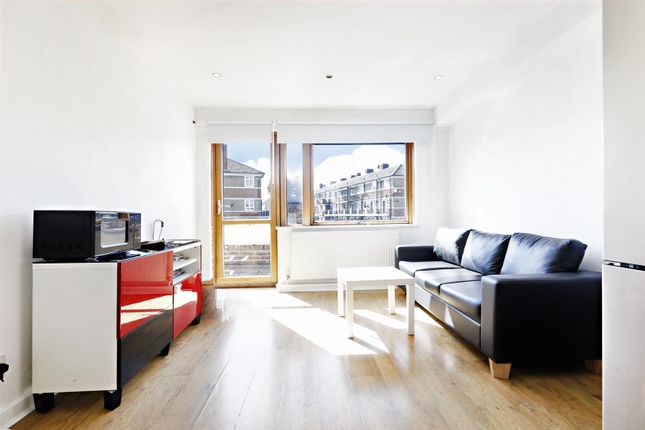 Thumbnail Flat for sale in Southwark Park Road, London