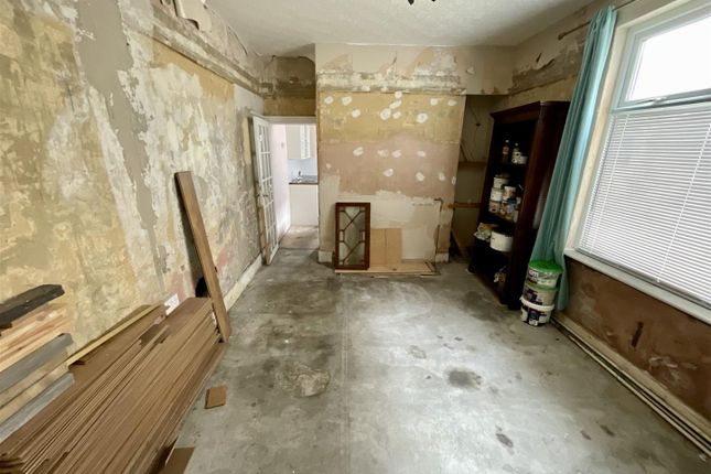 42, Trinity Road, Llanelli photo 3