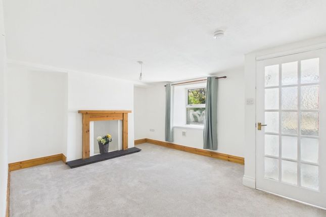 31, Fords Row, Redruth photo 4