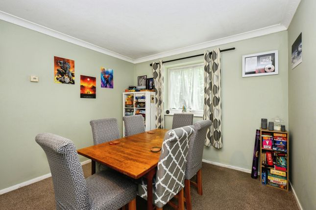 1, Ventnor Road, Sutton photo 4