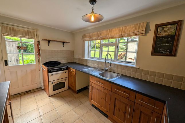 2 Holmview Ash Road, Woodbridge photo 3