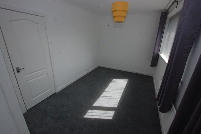 48, Whiteley Street, Oldham photo 4